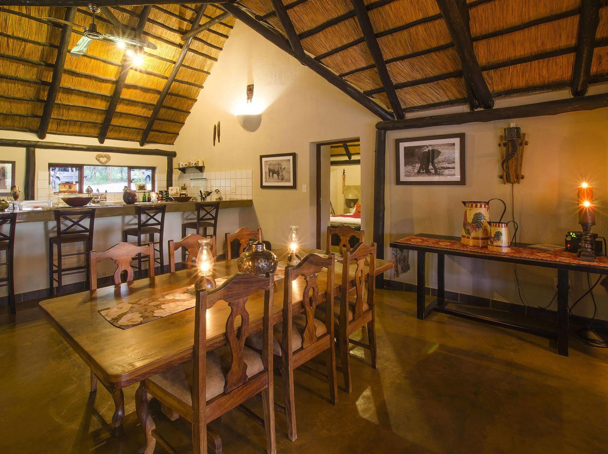 Raptor Retreat Game Lodge Hoedspruit Esterno foto
